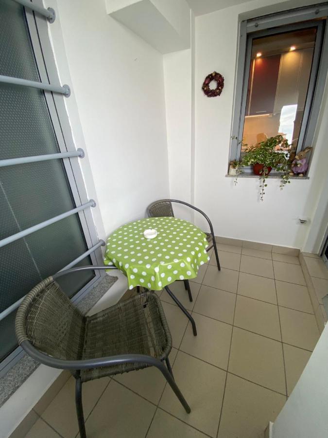 Sofy Center Apartment Novi Sad Buitenkant foto